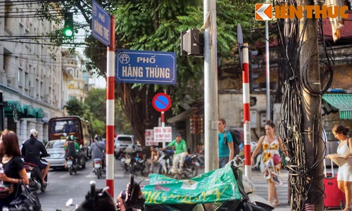 Bí mật ít người biết phía sau tên gọi phố Hàng Thùng