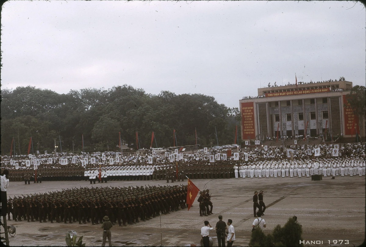 Ảnh hiếm hoi về cuộc duyệt binh đặc biệt ở Hà Nội năm 1973