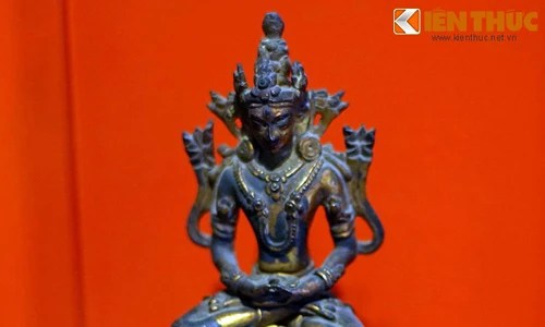 Thế giới tâm linh bí ẩn trong tượng Phật cổ Tây Tạng ở Sài Gòn