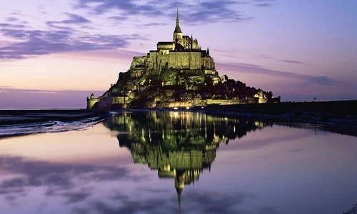 Lặng ngắm tu viện giữa biển độc nhất thế giới