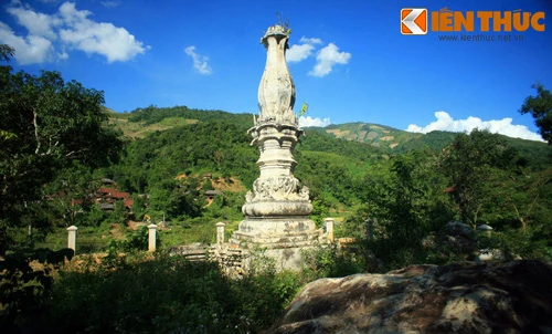 Loạt tháp cổ tuyệt đẹp vùng Tây Bắc: Tháp Chiềng Sơ