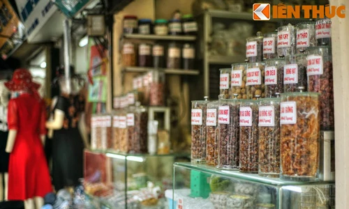 Bí mật thú vị của con phố "ngọt ngào" nhất Hà Nội