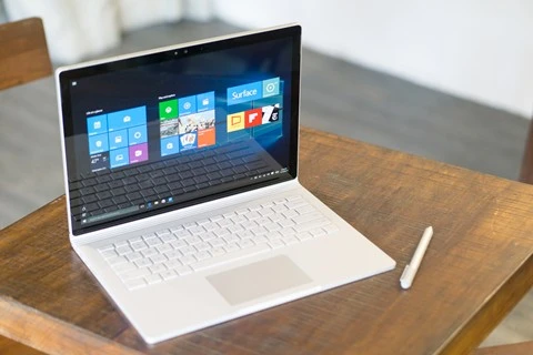 Ảnh thực tế máy tính Surface Book ở Sài Gòn
