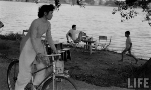 Khoảng lặng thơ mộng của Hà Nội trong ngày giải phóng