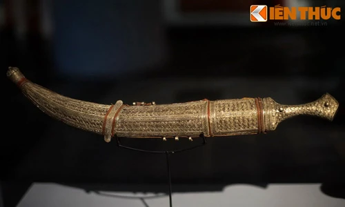 Ngắm loạt cổ vật cực quý của thế giới quy tụ ở Hà Nội (1)