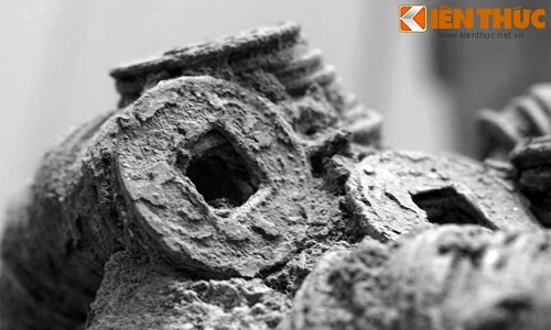 Bí mật phong thủy của lỗ thủng hình vuông ở tiền xu cổ Việt Nam