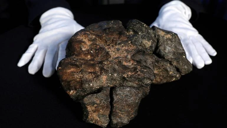 Soi đá thiên thạch ở chùa Tam Chúc khiến quốc tế phát sốt 