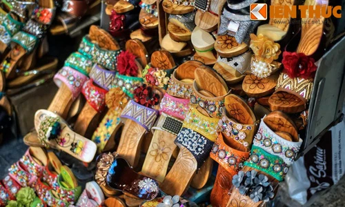  Điều bất ngờ về con phố có rạp phim cổ nhất Đông Dương