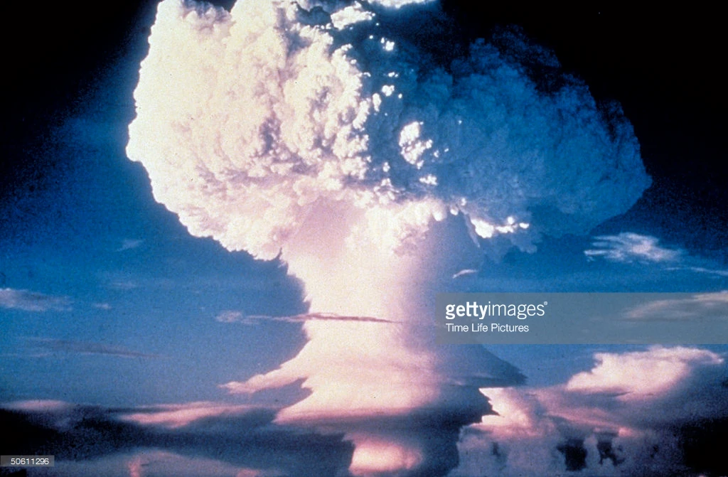 Hình ảnh khủng khiếp vụ thử bom H đầu tiên của nhân loại