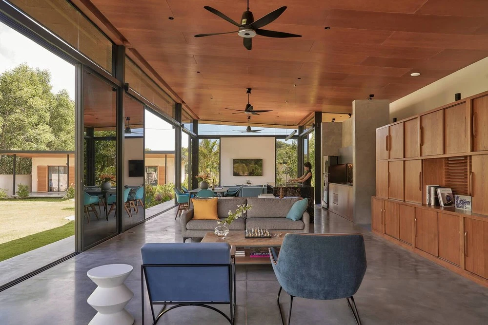 Chek-in căn biệt thự nhiệt đới tích hợp nhiều giải pháp chống nóng