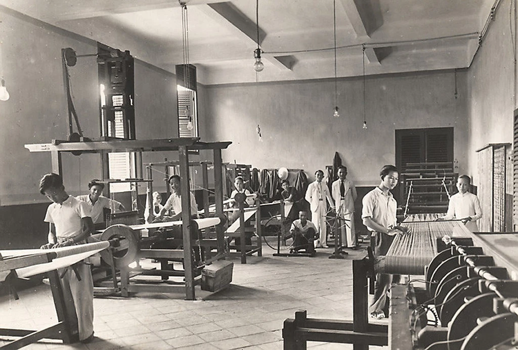 Xứ Nam Kỳ giai đoạn 1921 - 1935 qua ảnh của Leon Busy