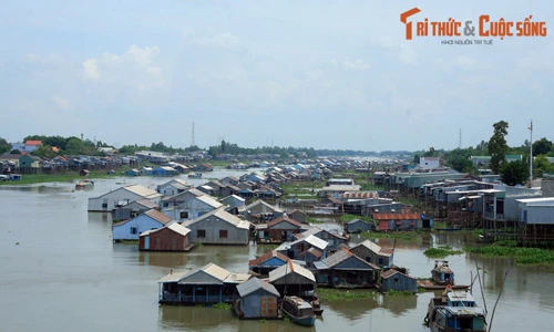 Những điều bất ngờ ít người biết về dòng sông Hậu