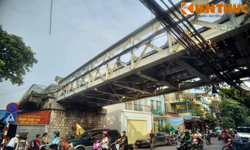 Tiết lộ về phố “sung sướng” của các quý ông Hà Nội xưa