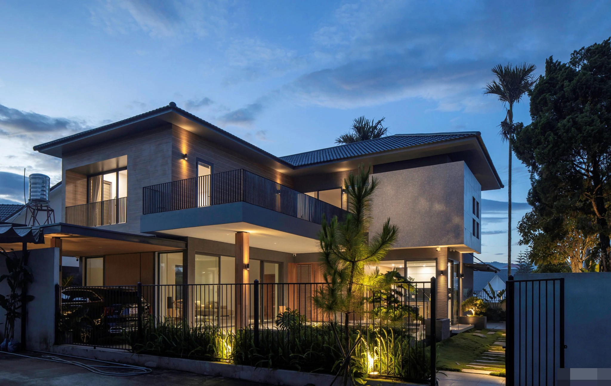 Villa không gian mở, ngắm sự chuyển tiếp sớm hôm qua những khung cửa