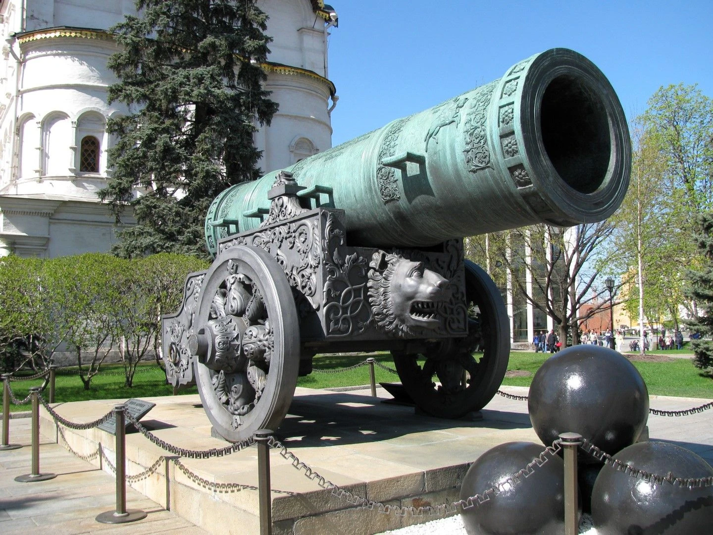 Điều ít biết về khẩu thần công khổng lồ ở Điện Kremlin 