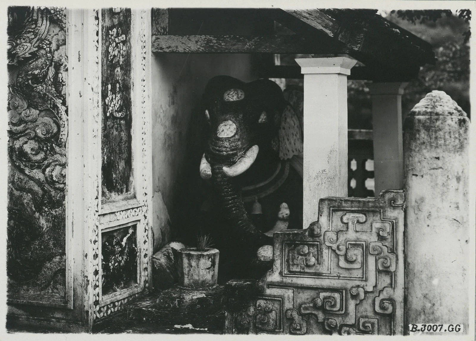 Ảnh để đời về đền Voi Phục ở Hà Nội năm 1926