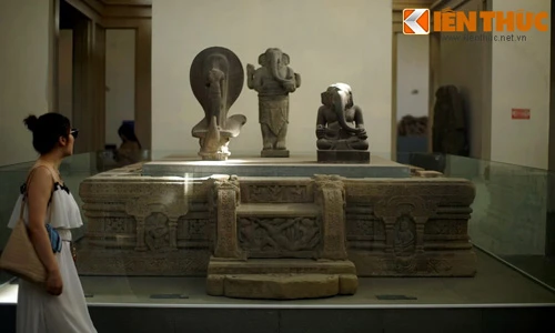 Cận cảnh kiệt tác đài thờ Chăm Pa đẹp nhất thánh địa Mỹ Sơn