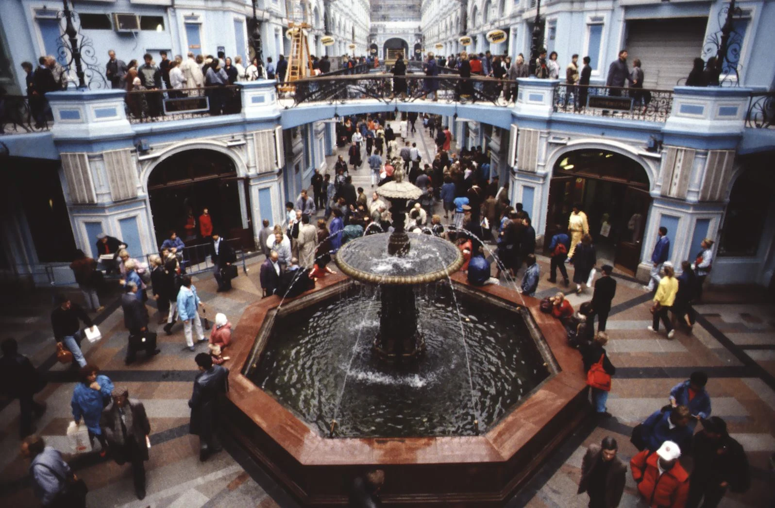 Những hình ảnh không thể quên về thủ đô của Liên Xô năm 1990