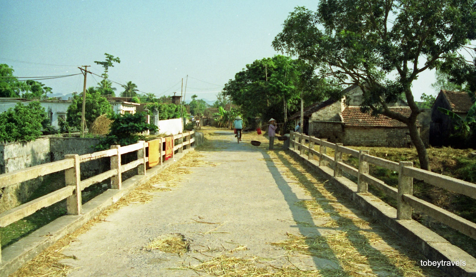 Bức tranh bình yên về vùng quê Hà Tây năm 1996