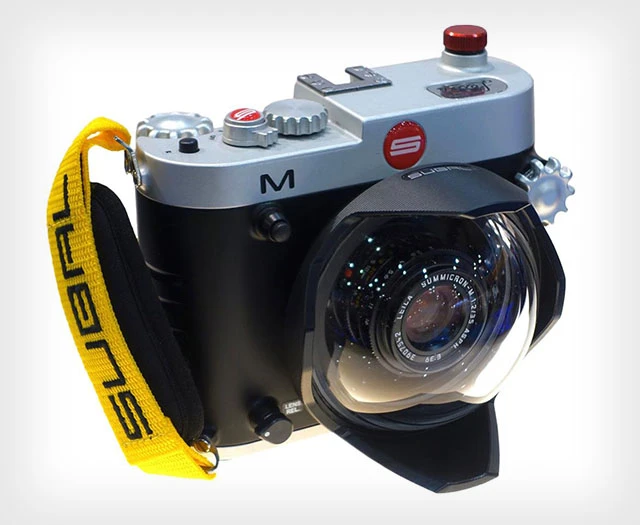 Soi bộ “đồ lặn” trị giá 6.100 USD cho máy ảnh Leica