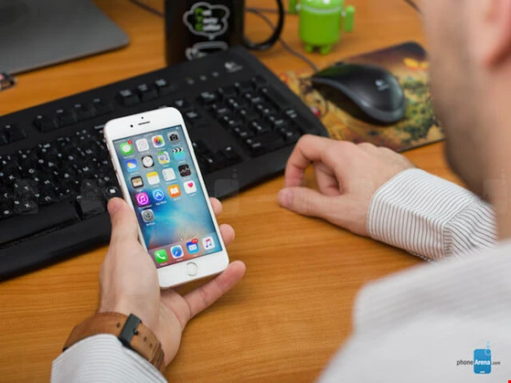 4 smartphone đáng mua nhất trong tháng 4/2016