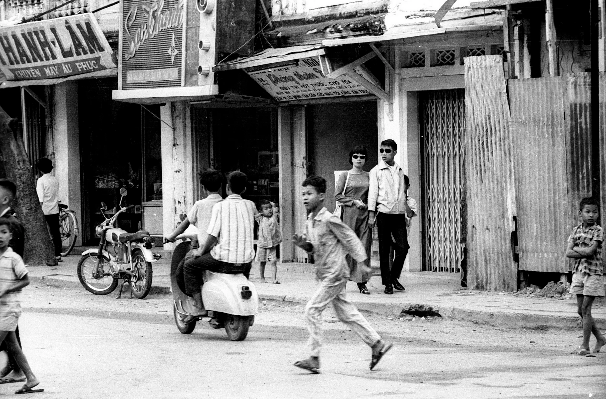 Ảnh sống động về đường phố Nha Trang năm 1968