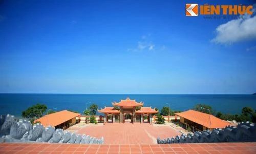 Đầu năm, tham quan 3 ngôi chùa nổi tiếng linh thiêng ở Phú Quốc