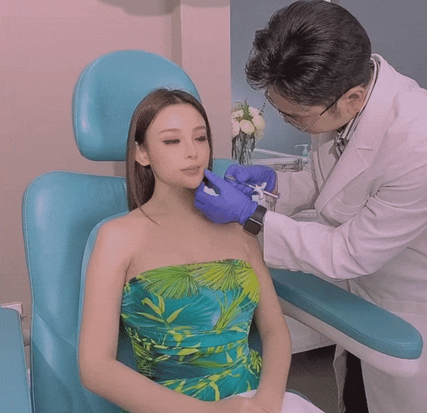 Huyen Baby nhu gai son, hoa ra la chiu kho mang mat di 