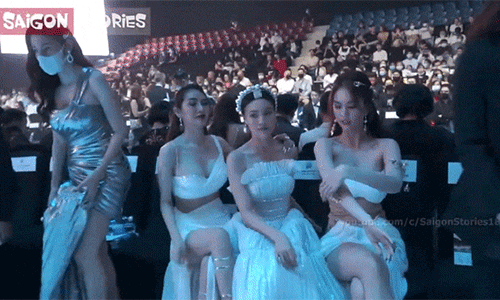 Linh Chi phan ung gi giua on ao hat toc vao Thuy Tien?-Hinh-2