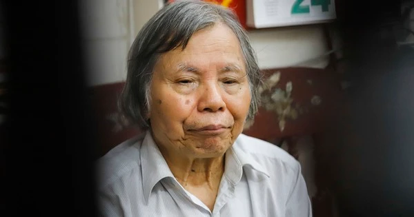 Người thầy vượt đường Hồ Chí Minh trên biển bằng "con tàu không số”