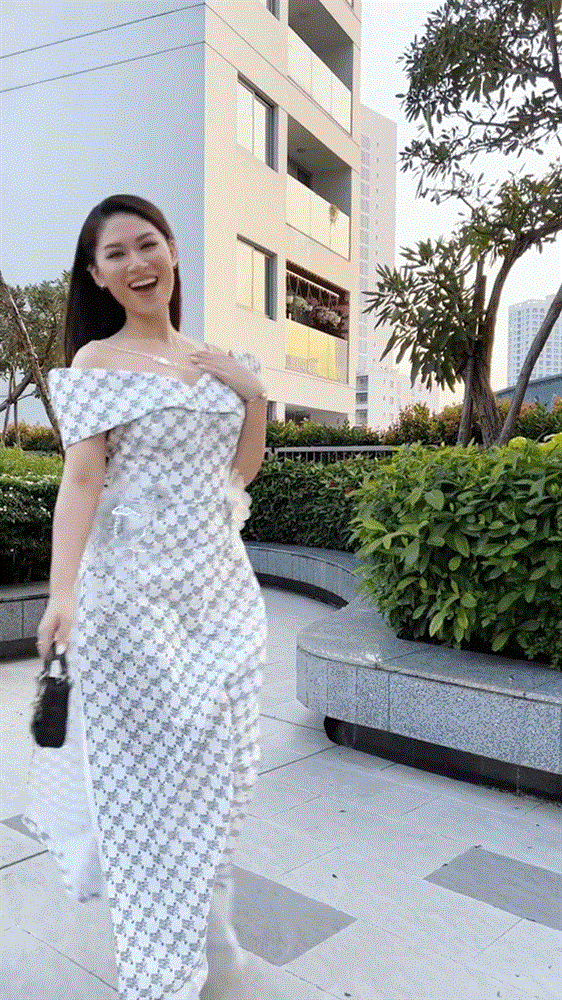 Ngoc Thanh Tam phoi do don Tet sanh dieu van bi che sen-Hinh-4