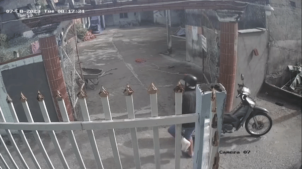 "Mắt thần" phanh phui hành động xấu của gã đàn ông nhảy lò cò "Mắt thần" phanh phui hành động xấu của gã đàn ông nhảy lò cò ảnh 1