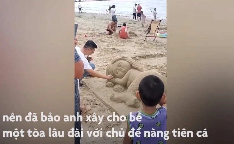 Video: Ông bố xây lâu đài nàng tiên cá tặng con gái