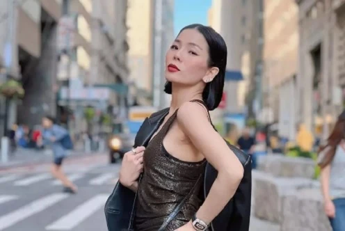Lệ Quyên quăng guốc, "quậy" hết mình với Lâm Bảo Châu ở New York