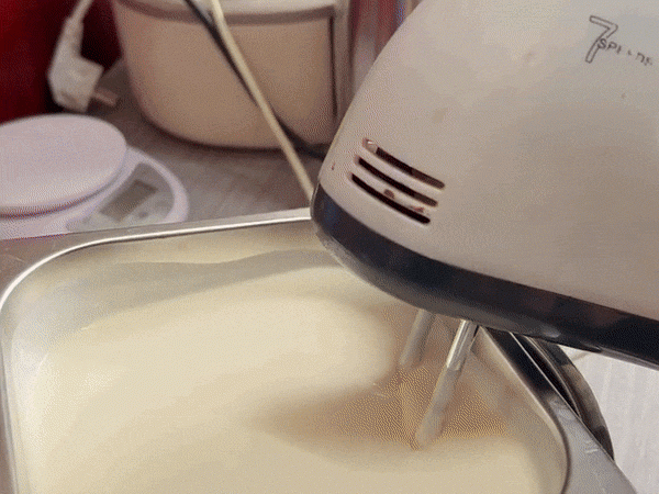 Giải mã cơn sốt cafe muối đang khiến người Hà Nội đắm đuối ảnh 3 Giải mã cơn sốt cafe muối đang khiến người Hà Nội đắm đuối ảnh 3