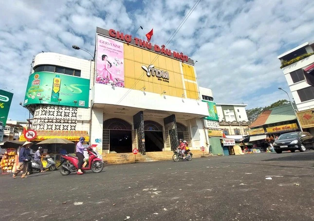 Chợ gần 200 năm hình con tàu ở Bình Dương sắp được tu sửa