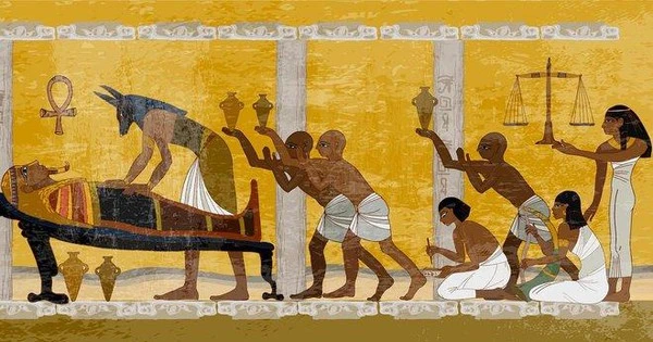 Vì sao tu sĩ Ai Cập thực hiện ướp xác lại đeo mặt nạ?