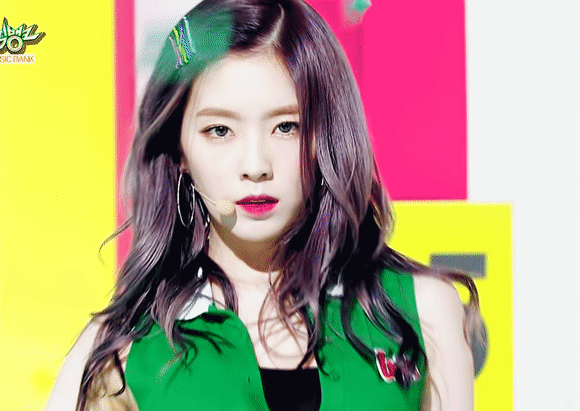 Khoanh khac lam nen bieu tuong 