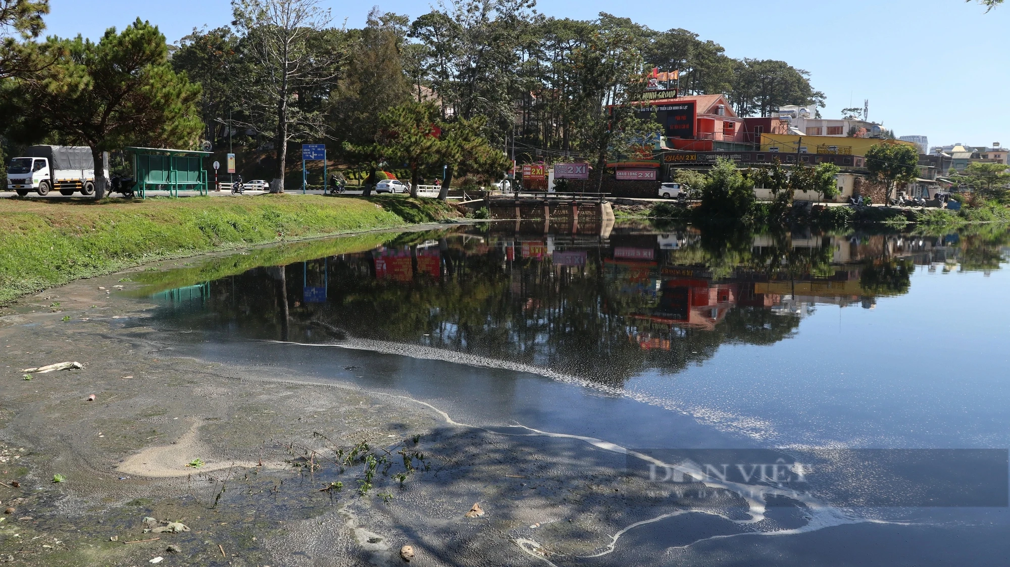 Ba hồ lắng nước trước khi chảy vào hồ Xuân Hương ô nhiễm nặng 