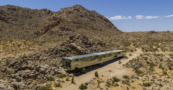 Bên trong "ngôi nhà tàng hình" gần 440 tỷ đồng nằm giữa sa mạc