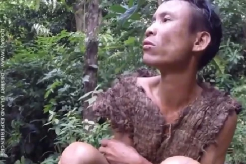 Video: "Tarzan ngoài đời thực" ở Việt Nam
