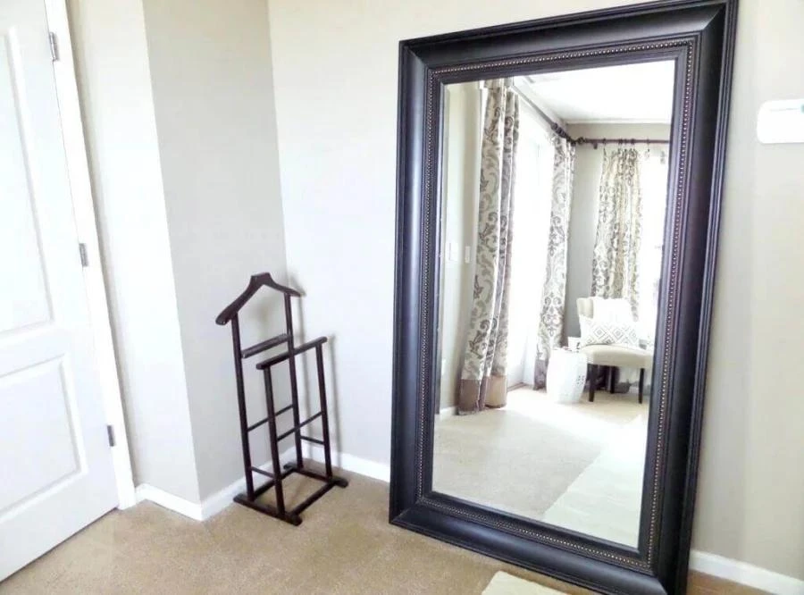 Tam đại sát trước cửa nhà, làm ăn khó phát, gia đạo bất an