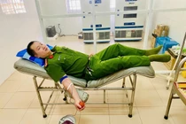 Đại uý Công an kịp thời hiến máu cứu sống bệnh nhân nguy kịch