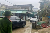 Người đàn ông chắn xe ngang đường còn khoe có nhiều bạn Công an