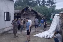 Dùng điện thoại lúc cắm sạc, nam thanh niên bị sét đánh tử vong