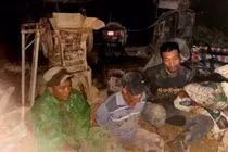 Đột kích mỏ vàng trái phép ở Lâm Đồng, thu giữ gần 18 cây vàng