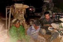 Đột kích mỏ vàng trái phép ở Lâm Đồng, thu giữ gần 18 cây vàng