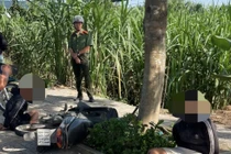 Bắt 'nóng' 2 đối tượng trộm xe máy ở Cần Thơ