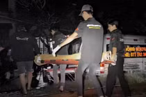 Ngồi chơi trên đường sắt giữa đêm, người đàn ông ở Huế bị tàu tông tử vong