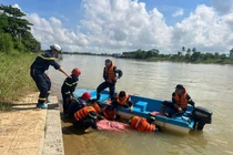 Tìm thấy thi thể người đàn ông nghi nhảy cầu Đông Hà tự tử